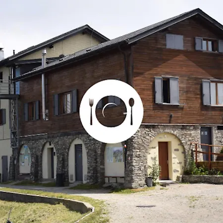 2curio Court House Charming In Malcantone Apartment Curio