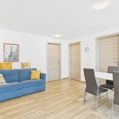2curio Court House Charming In Malcantone *