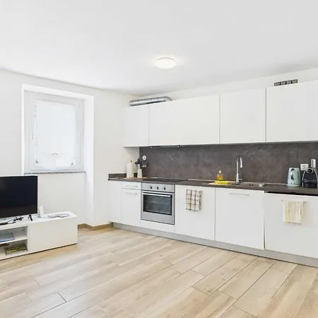 2curio Court House Charming In Malcantone *
