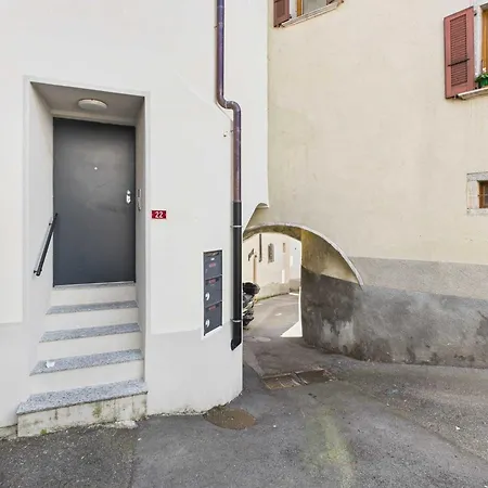 2curio Court House Charming In Malcantone كيريو